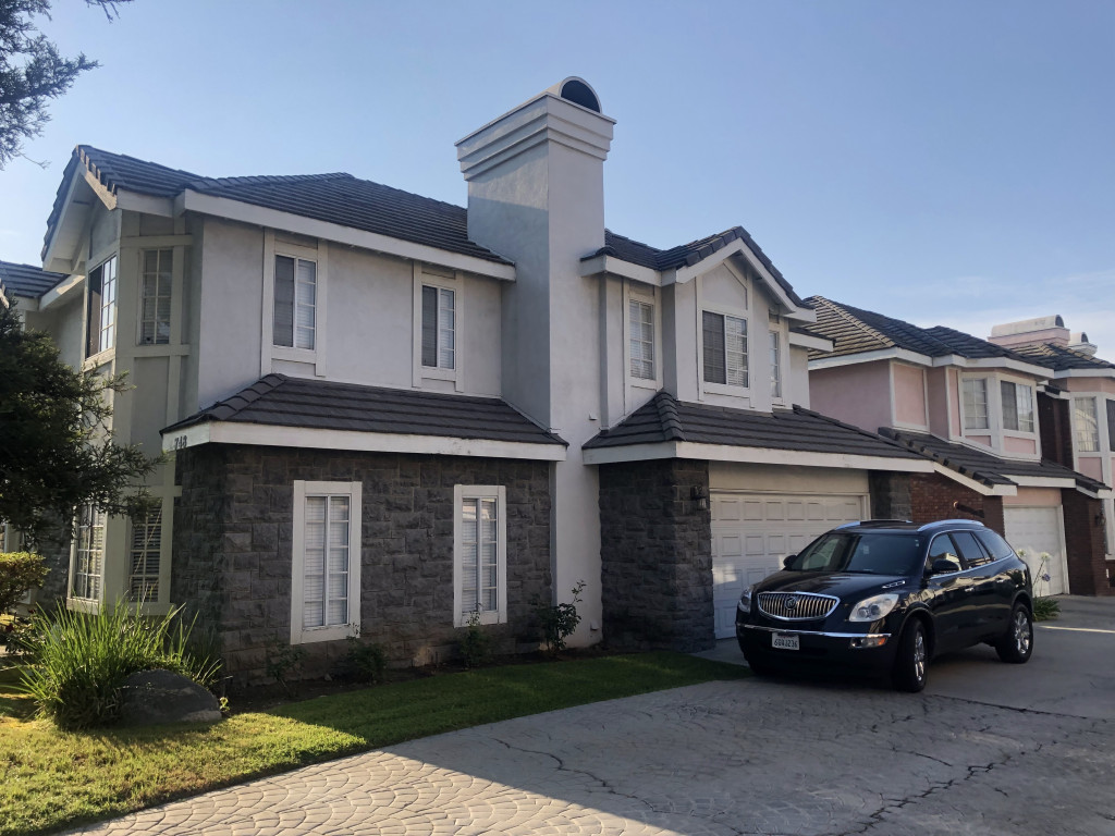 Female student furnished room in  Arcadia family home