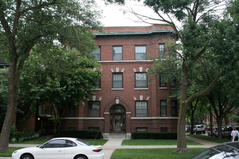 555759 S. University Avenue apartments in Chicago, Illinois